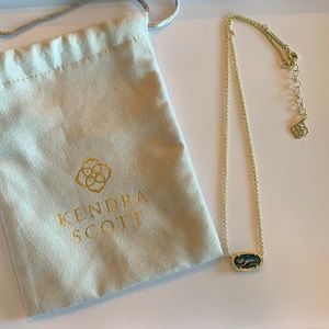 Kendra Scott necklace